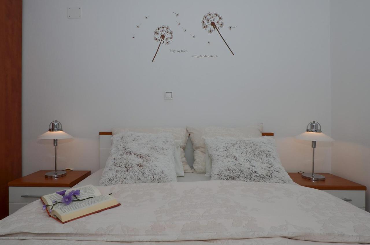 Apartmani Adela Solin Exterior photo