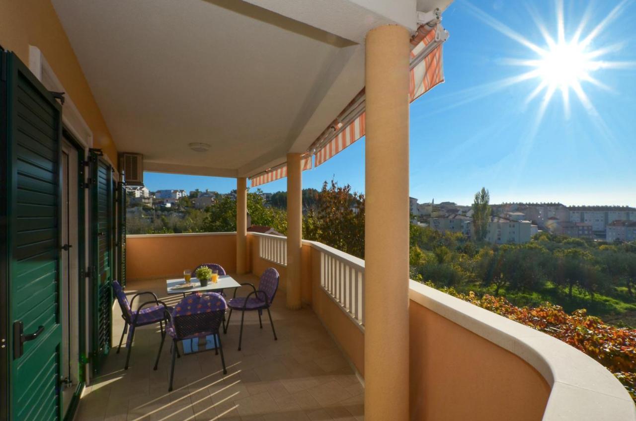 Apartmani Adela Solin Exterior photo